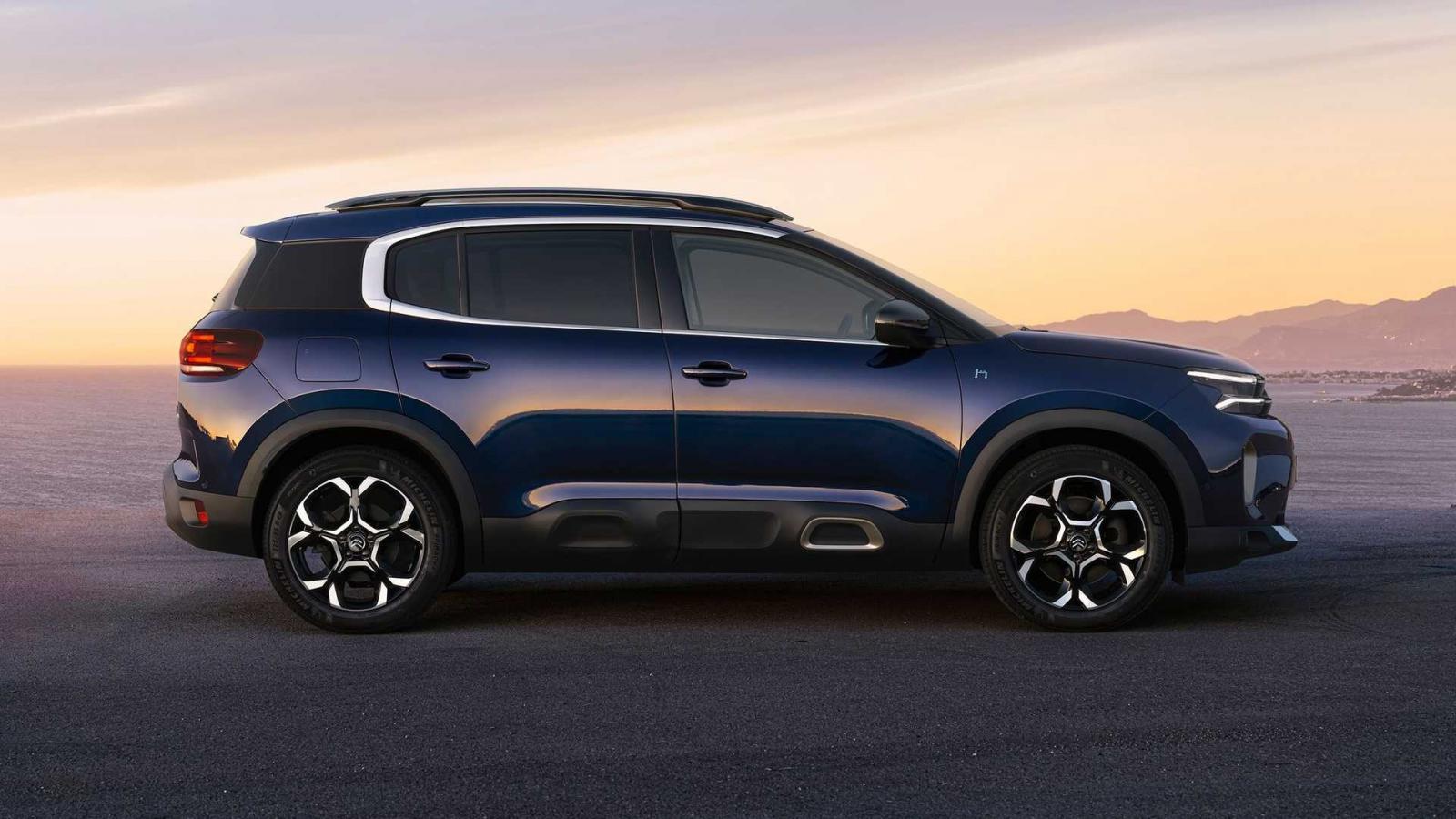 Πρεμιέρα για το ανανεωμένο Citroen C5 Aircross  